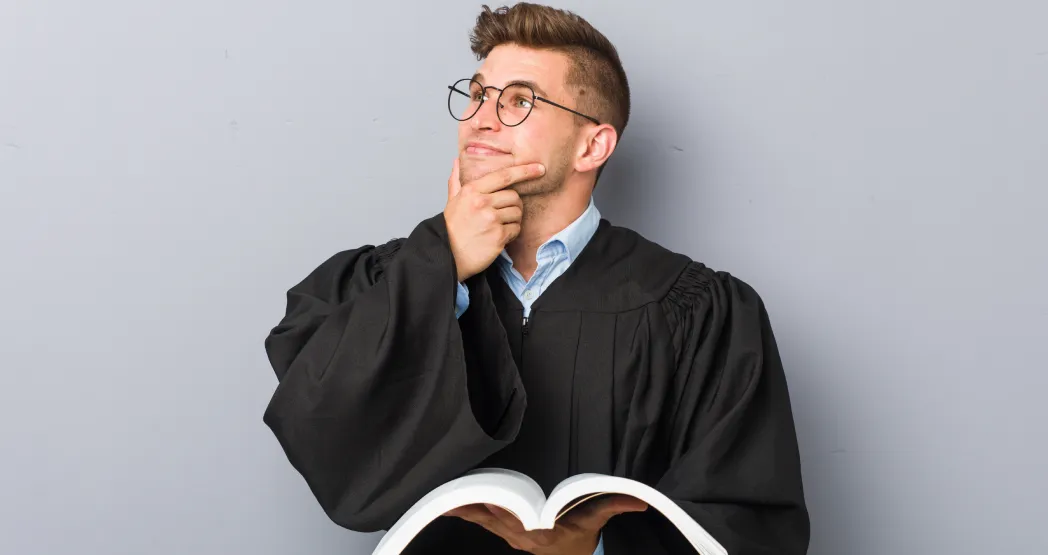 Как стать юристом после 9 класса: экзамены, поступление, карьера?