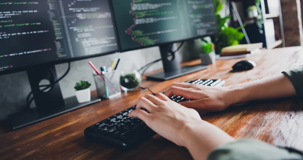 Инженер-программист: образование, старт карьеры и перспективы