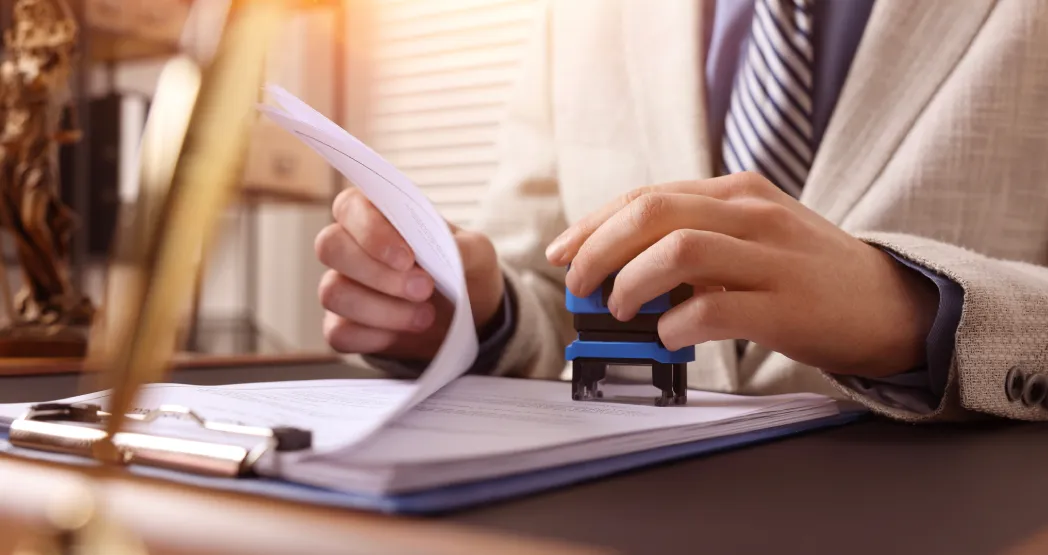 Как стать нотариусом: образование, получение лицензии и особенности работы?